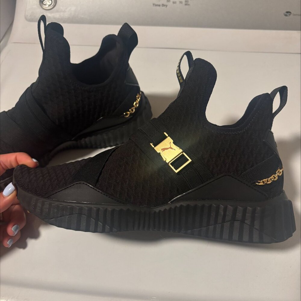 Puma Defy Mid Women's Training - Size 10